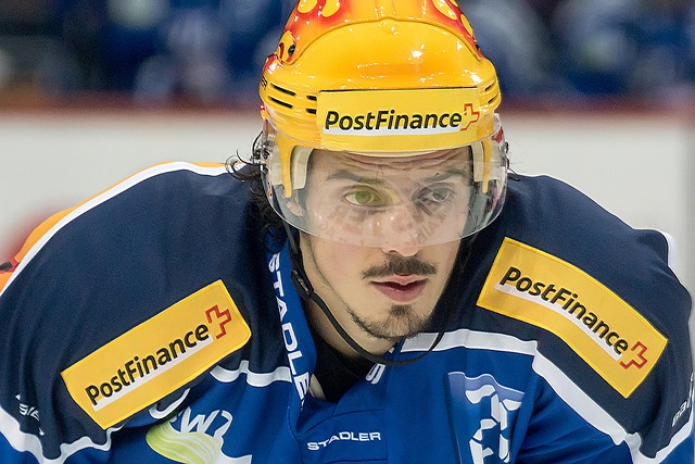 申花vs亚泰首发：4外援PK5外援 新援费南多替补